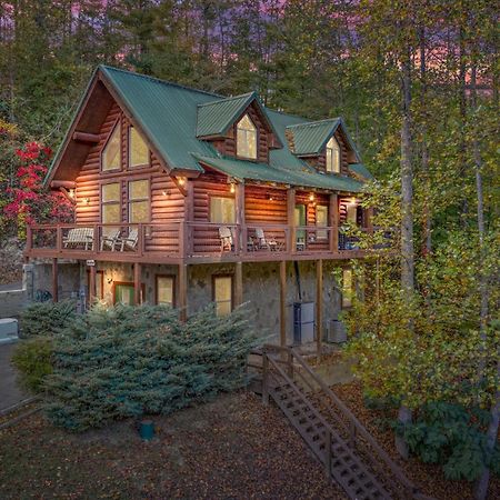 Relaxation Retreat - Pickleball Cabin - Wi-Fi, Fire Pit With Bar, Ev, Game Room, Hot Tub, Pool Access - Mins To Pf Sevierville Eksteriør billede